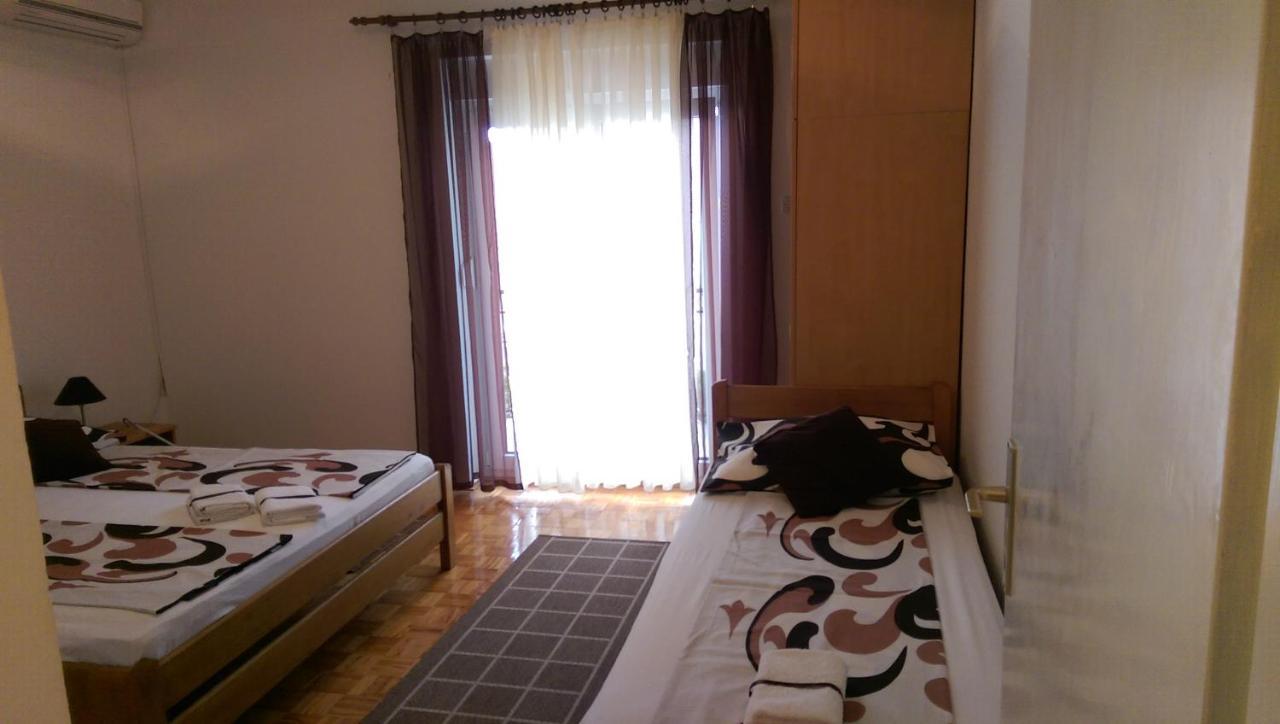 Apartmani Mille Starigrad Exterior photo